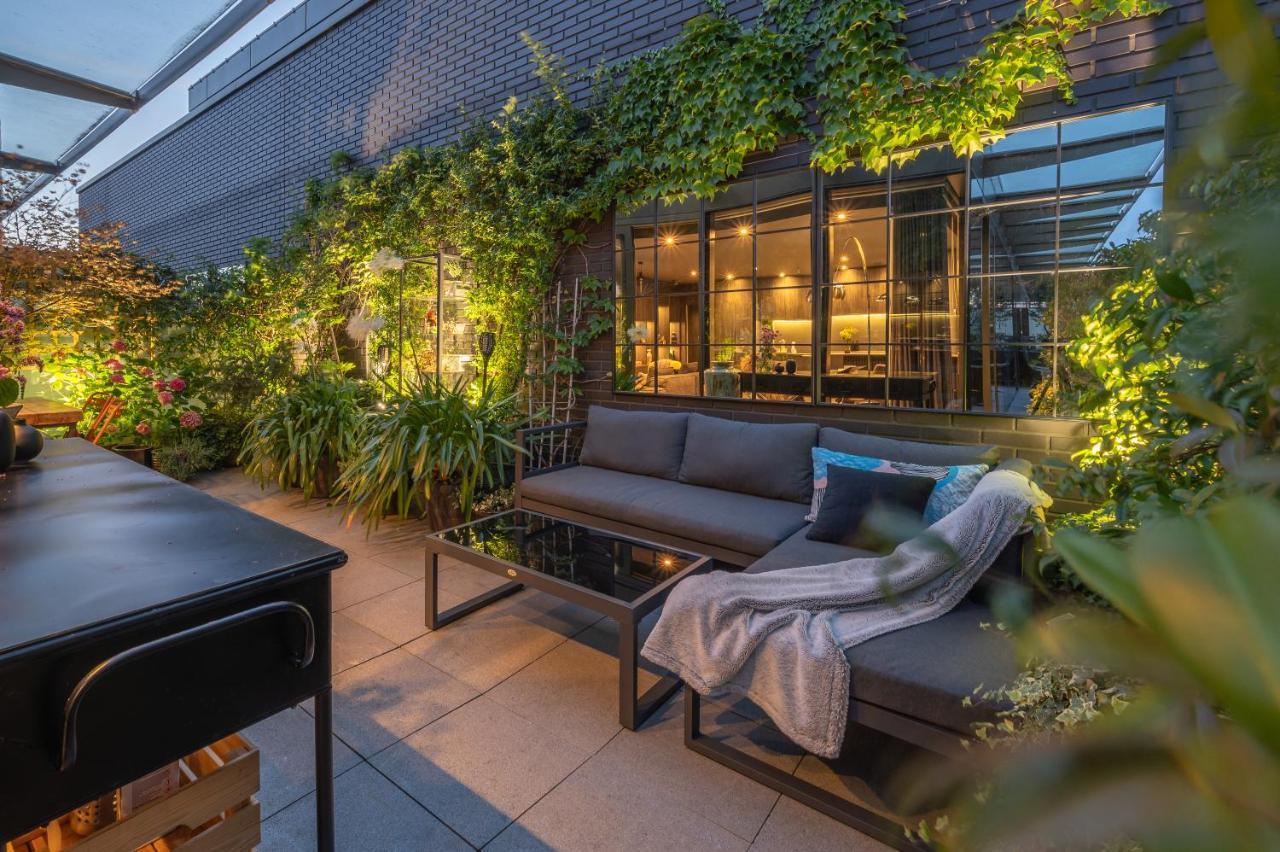 Appartamento Luxurious Penthouse, Expansive Wrap-Around Terrace Londra Esterno foto