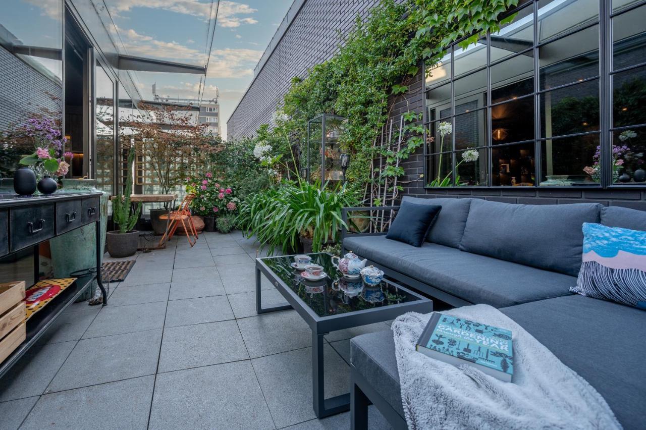 Appartamento Luxurious Penthouse, Expansive Wrap-Around Terrace Londra Esterno foto