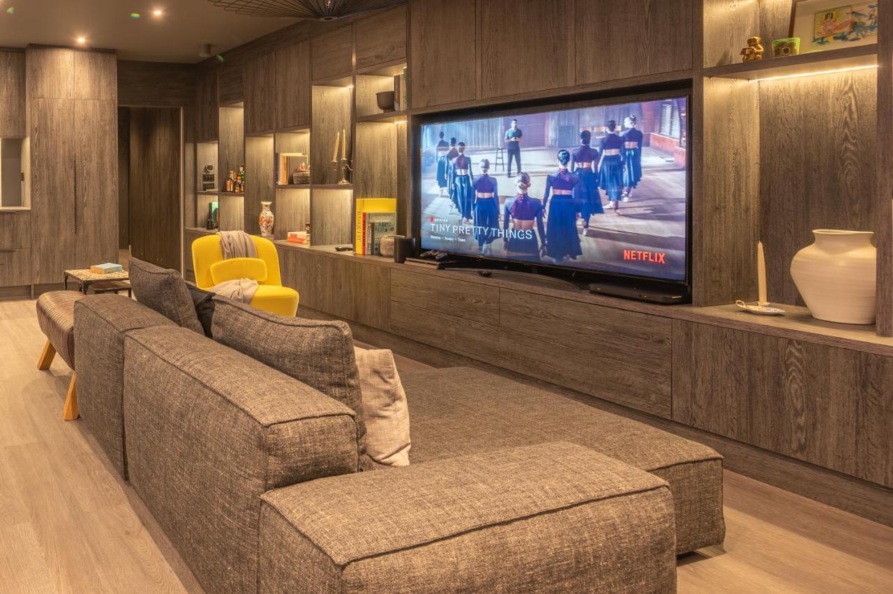Appartamento Luxurious Penthouse, Expansive Wrap-Around Terrace Londra Esterno foto