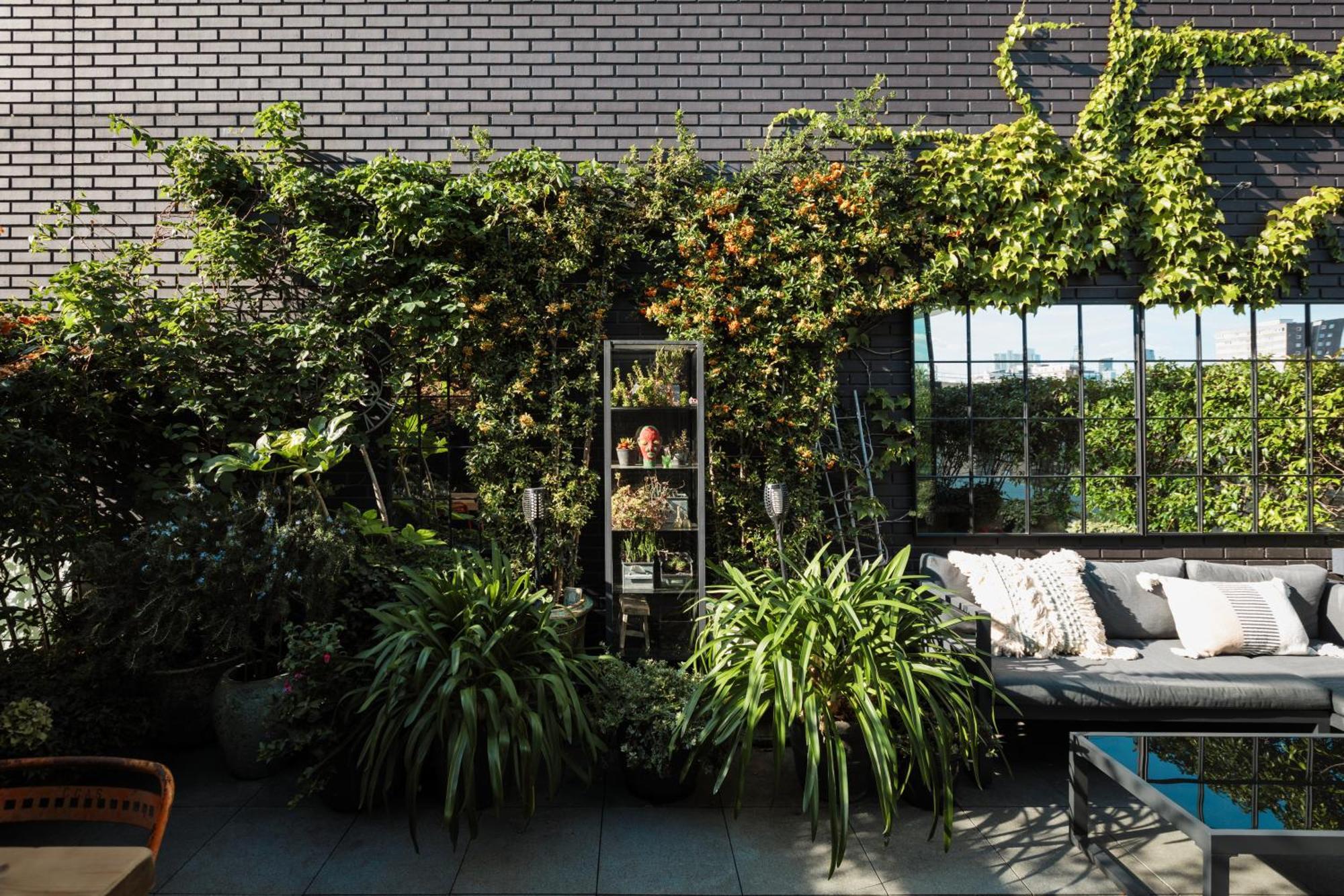 Appartamento Luxurious Penthouse, Expansive Wrap-Around Terrace Londra Esterno foto