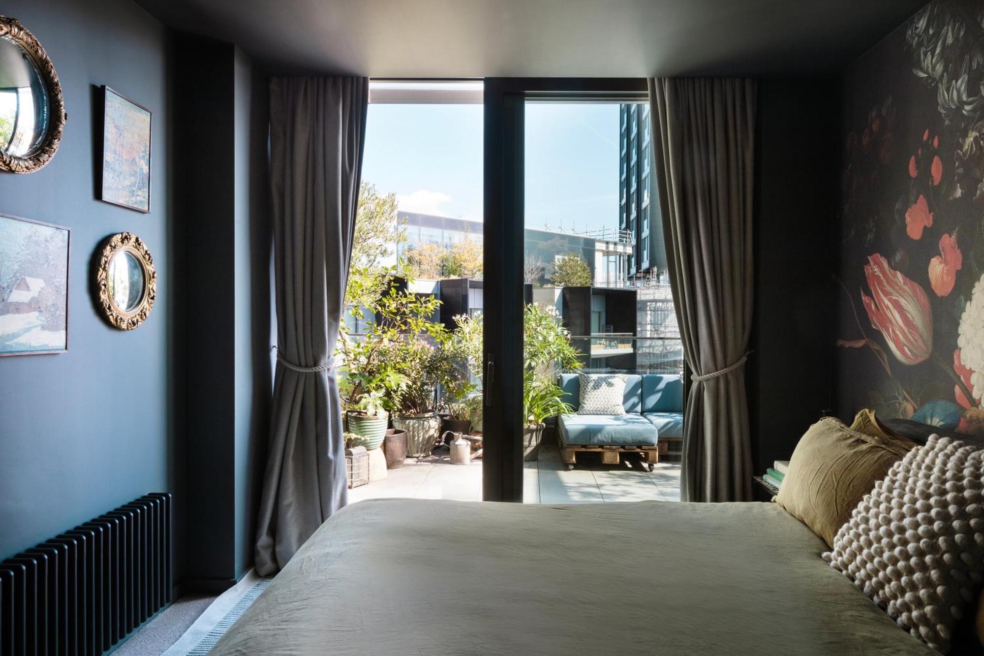 Appartamento Luxurious Penthouse, Expansive Wrap-Around Terrace Londra Esterno foto